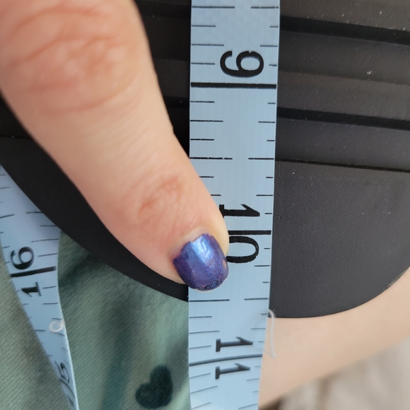 Guess Purple Sandals with Adjustable Straps - Picture 10 of 10